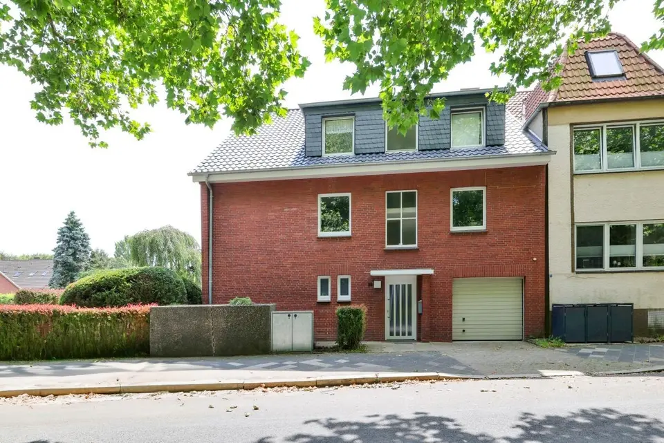 5 Zimmer Wohnung mit 130 m² in Wilhelmshaven – Bild 2