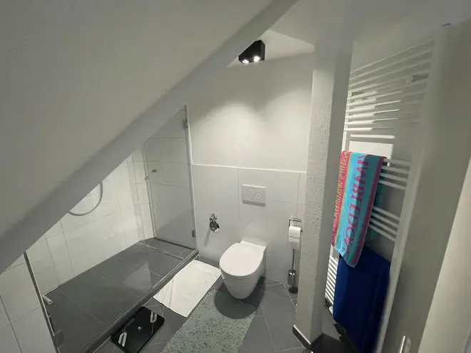 2 Zimmer Wohnung mit 60 m² in Köln – Bild 4