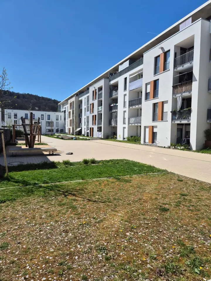 5 Zimmer Wohnung mit 124 m² in Esslingen am Neckar – Bild 2