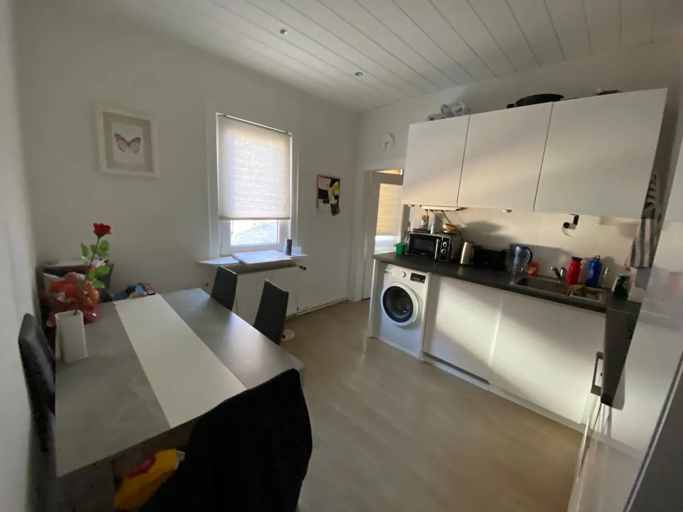 3 Zimmer Wohnung mit 60 m² in Wiesbaden – Bild 2
