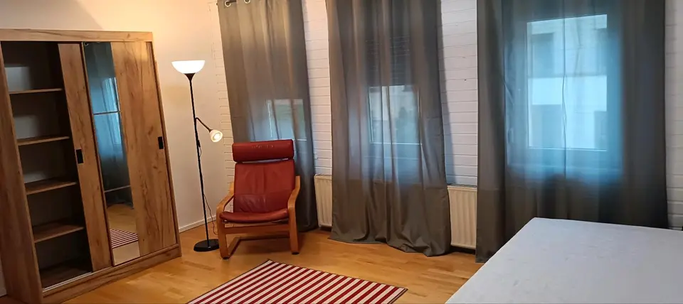 2 Zimmer Wohnung mit 200 m² in Eisenach – Bild 2