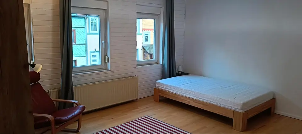 2 Zimmer Wohnung mit 200 m² in Eisenach – Bild 3