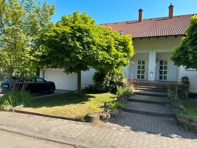 7 Zimmer Haus mit 192 m² in Saarbrücken – Bild 2