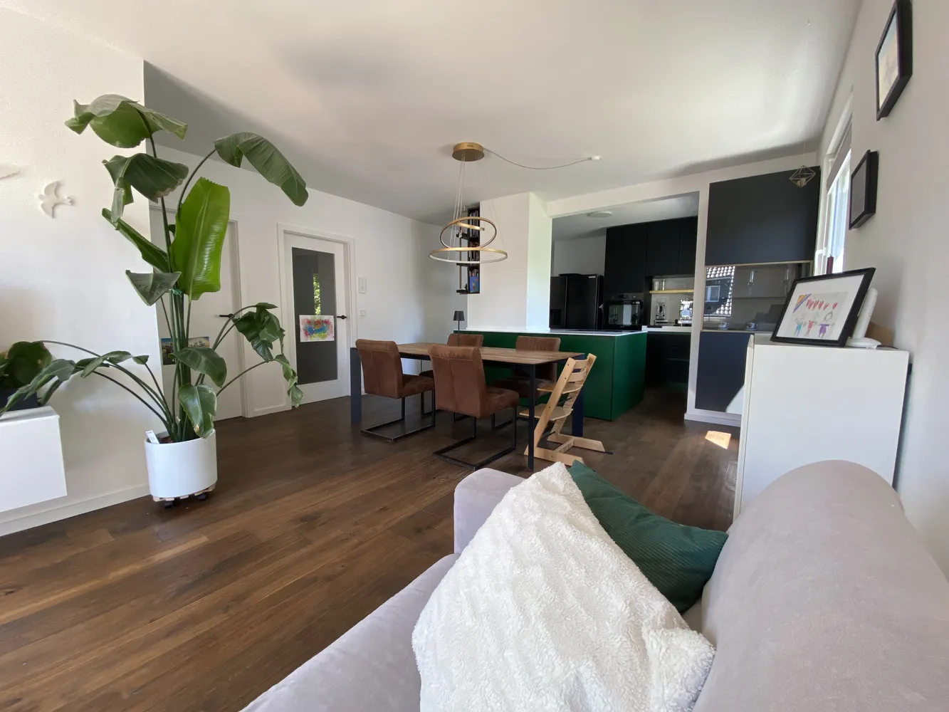 4 Zimmer Wohnung mit 99 m² in Bonn – Bild 1