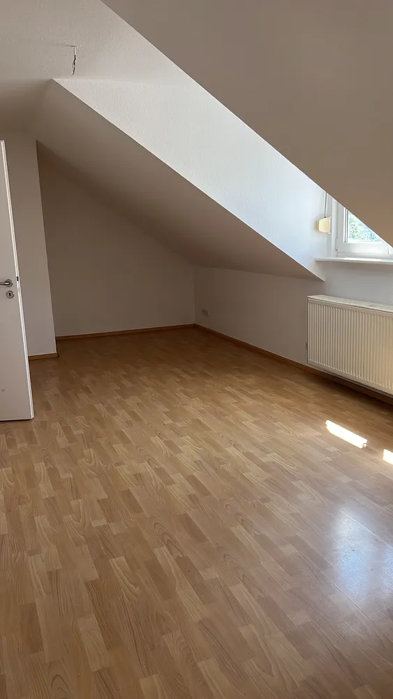 4 Zimmer Wohnung mit 125 m² in Wiesbaden – Bild 1