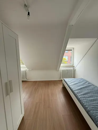 WG-Zimmer mit 14 m² in Stuttgart – Bild 1