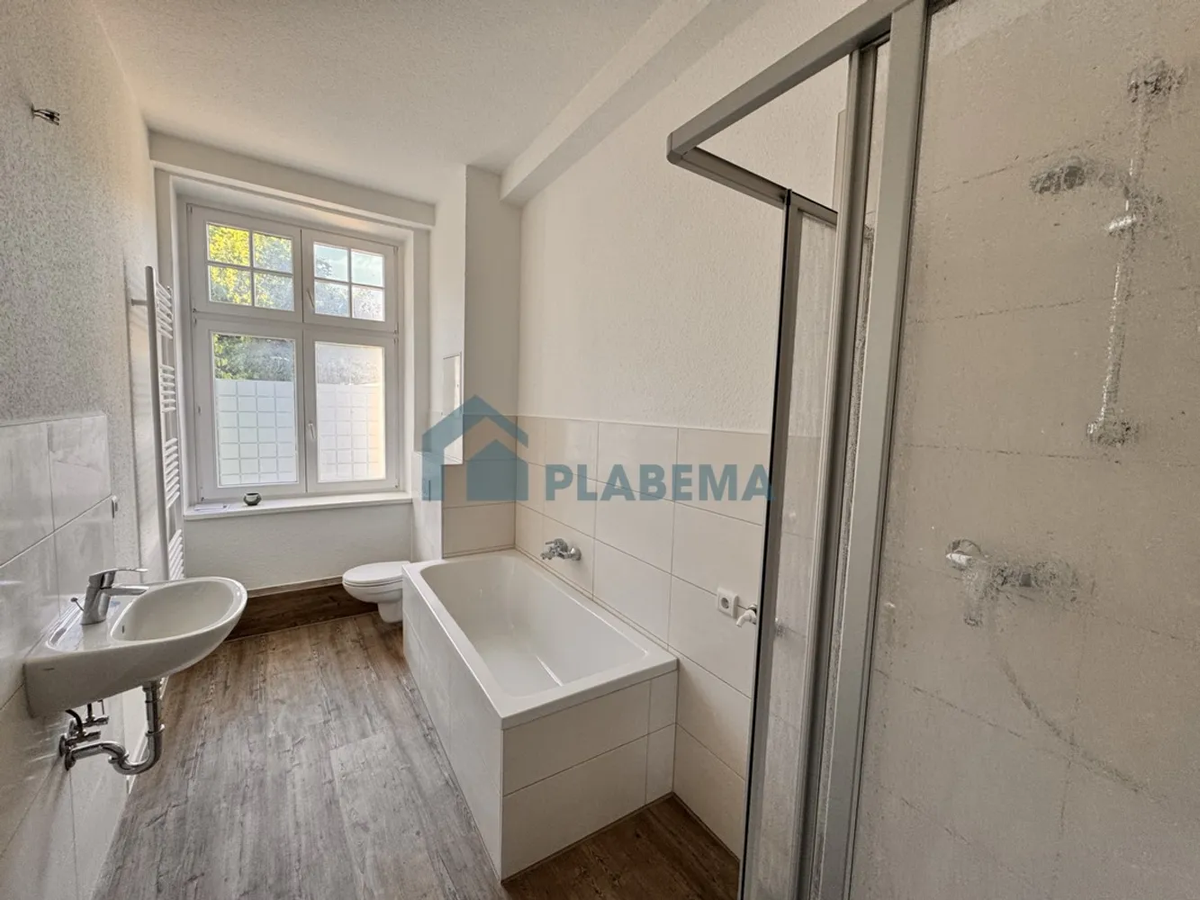 4 Zimmer Wohnung mit 91 m² in Greifswald – Bild 1
