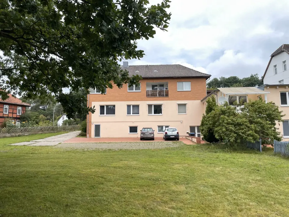 6 Zimmer Wohnung mit 200 m² in Uelzen – Bild 3