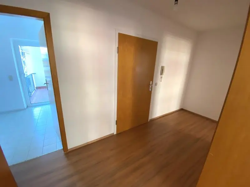 3 Zimmer Wohnung mit 66 m² in Plauen – Bild 6