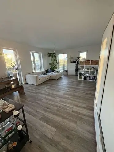 2 Zimmer Wohnung mit 69 m² in Frankfurt am Main – Bild 2