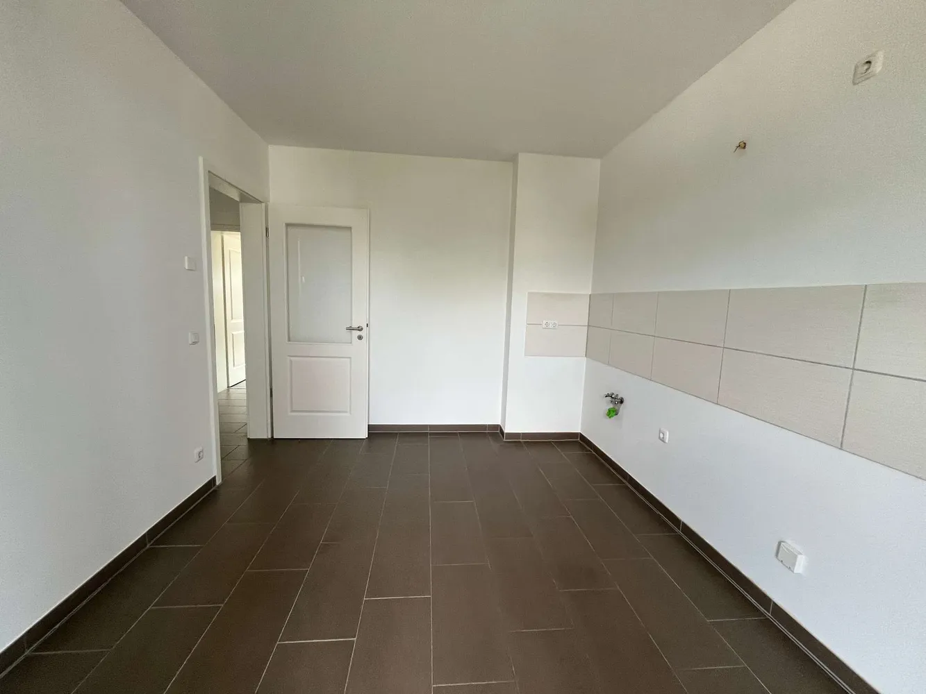3 Zimmer Wohnung mit 80 m² in Chemnitz – Bild 2