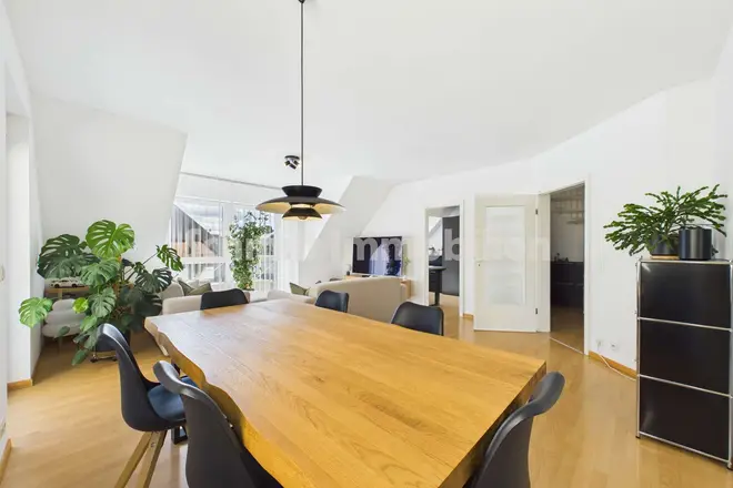 3 Zimmer Wohnung mit 83 m² in Frankfurt am Main – Bild 1