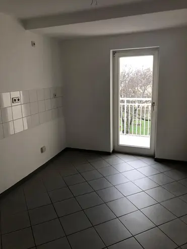 3 Zimmer Wohnung mit 77 m² in Magdeburg – Bild 2
