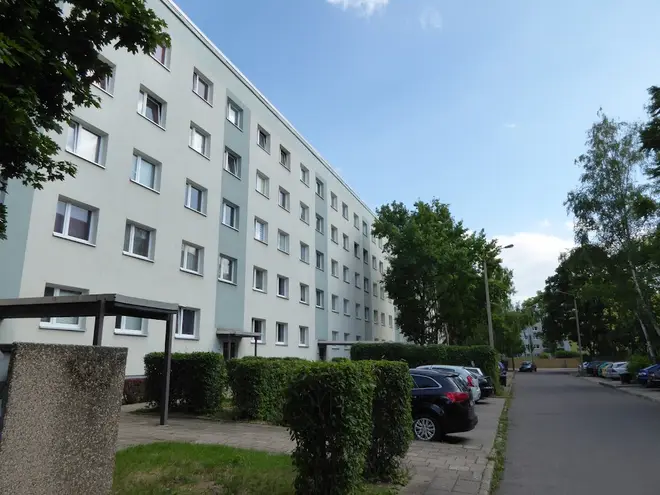 2 Zimmer Wohnung mit 49 m² in Halle (Saale) – Bild 2