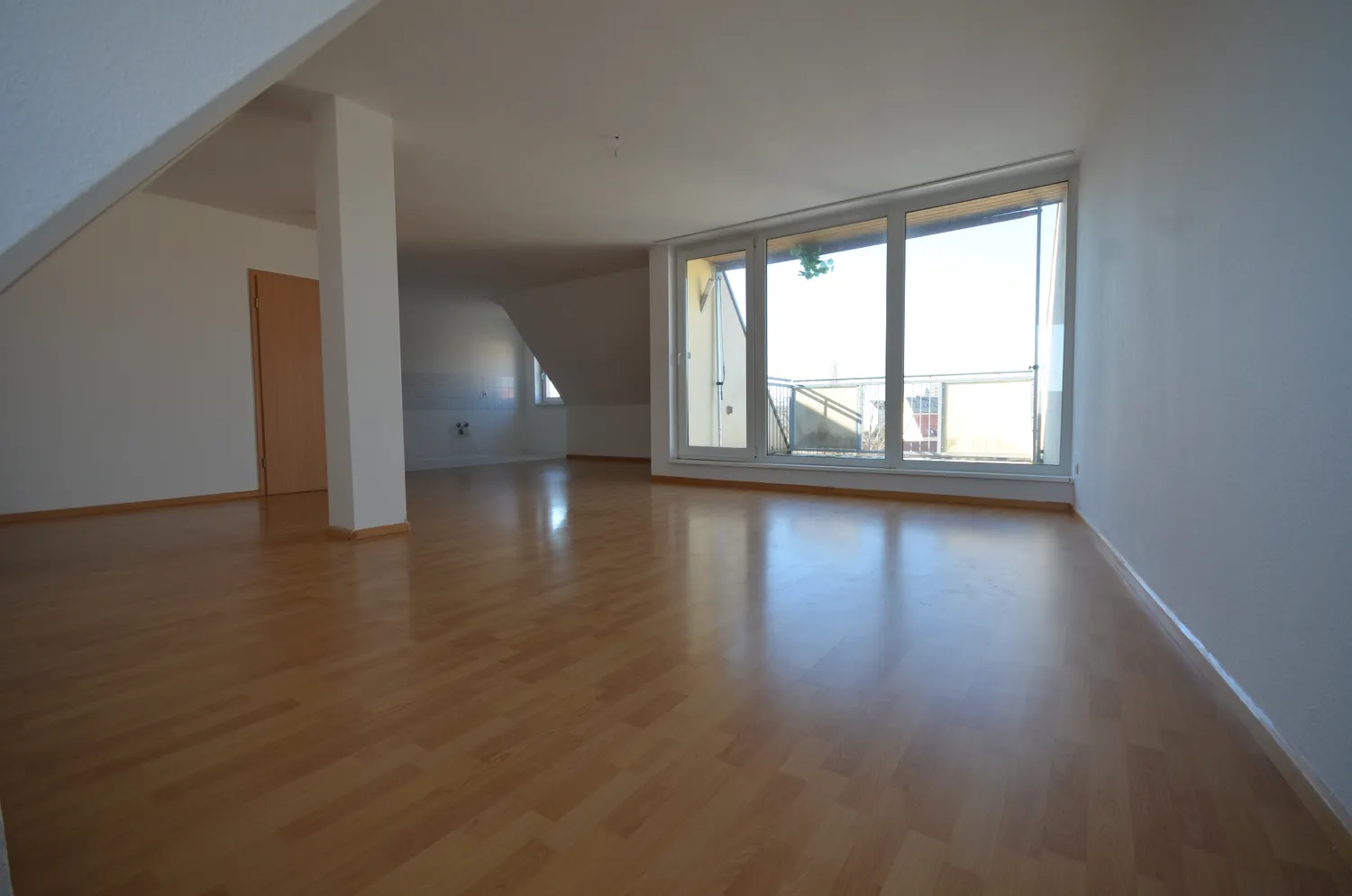 3 Zimmer Wohnung mit 84 m² in Dessau-Roßlau – Bild 1