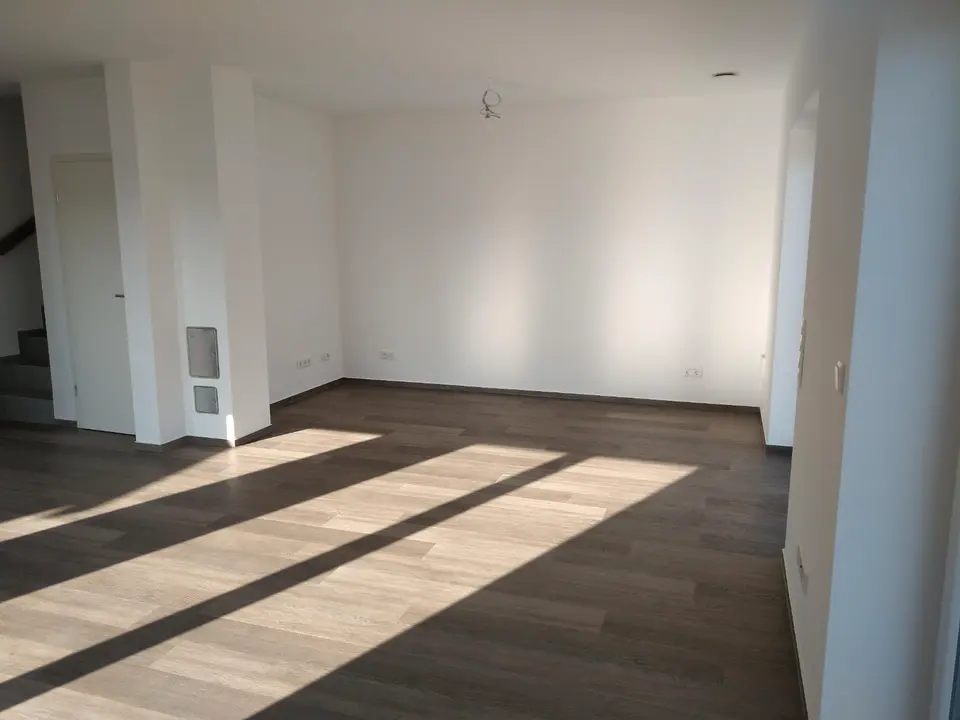 5 Zimmer Wohnung mit 110 m² in Wilhelmshaven – Bild 3