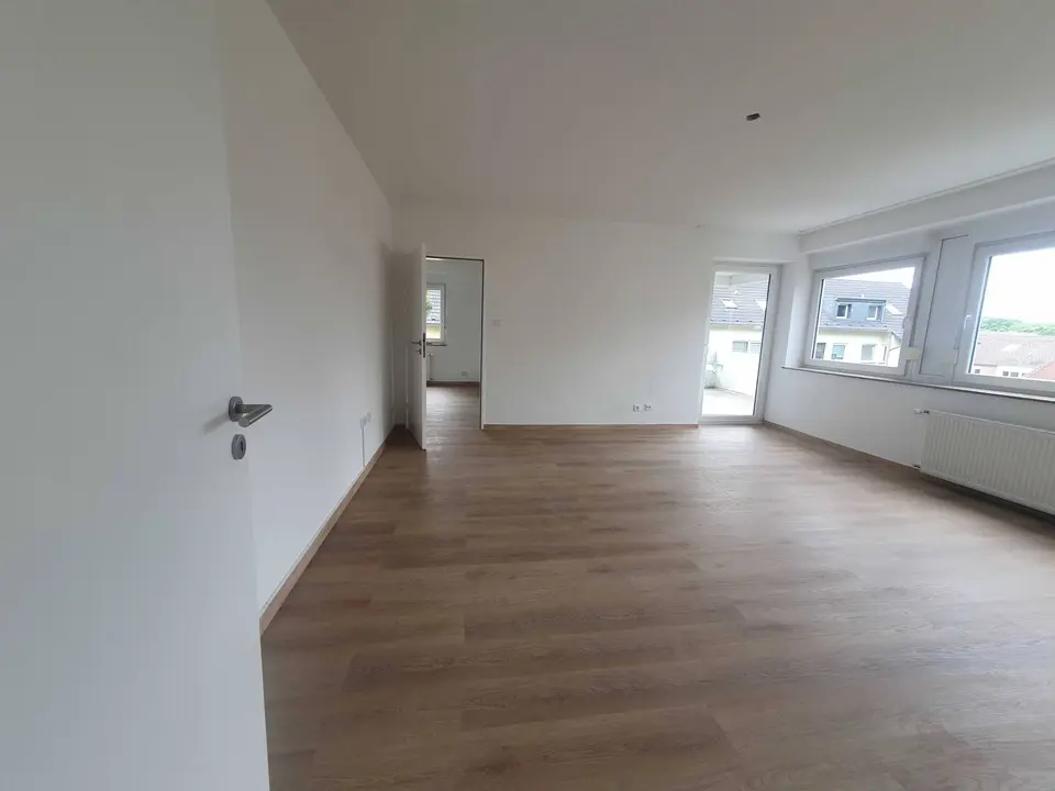 2 Zimmer Wohnung mit 70 m² in Leverkusen – Bild 2