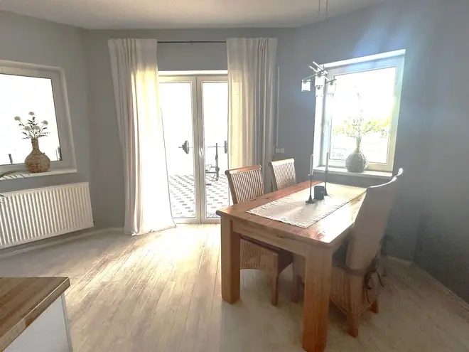 3 Zimmer Wohnung mit 120 m² in Saarbrücken – Bild 2