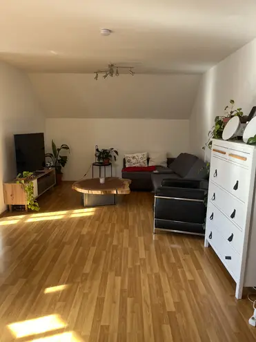 3 Zimmer Wohnung mit 70 m² in München – Bild 2