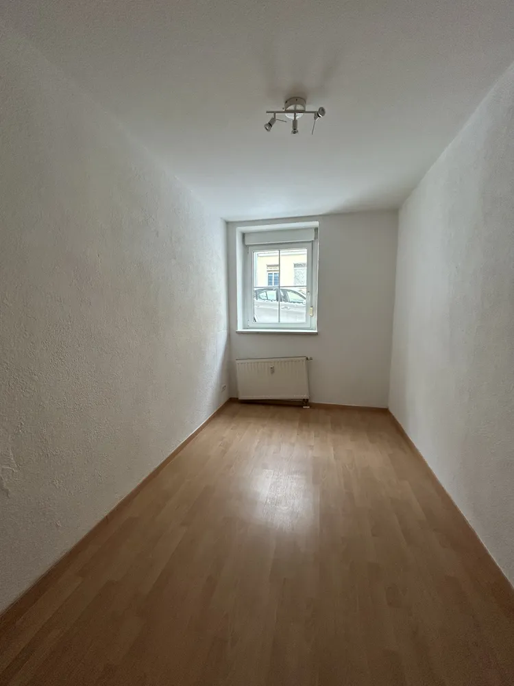 2 Zimmer Wohnung mit 64 m² in Plauen – Bild 2