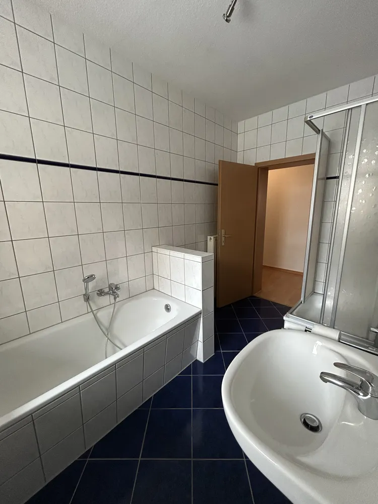 2 Zimmer Wohnung mit 64 m² in Plauen – Bild 5
