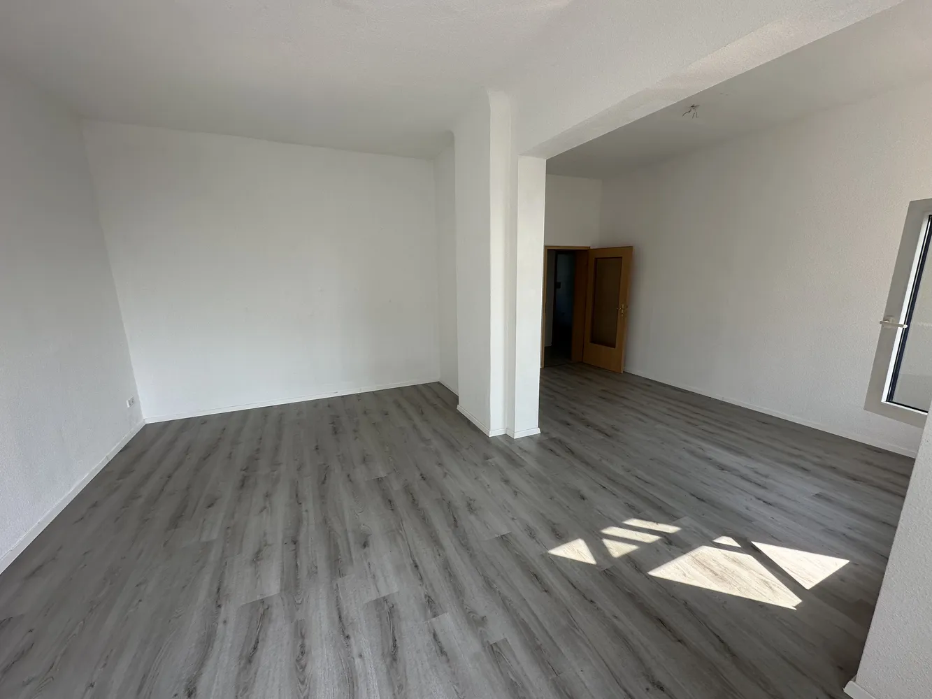 2 Zimmer Wohnung mit 82 m² in Magdeburg – Bild 3