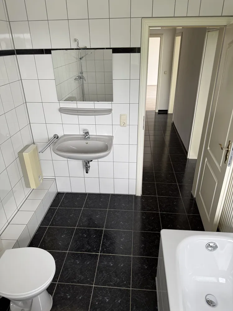 2 Zimmer Wohnung mit 68 m² in Düren – Bild 5
