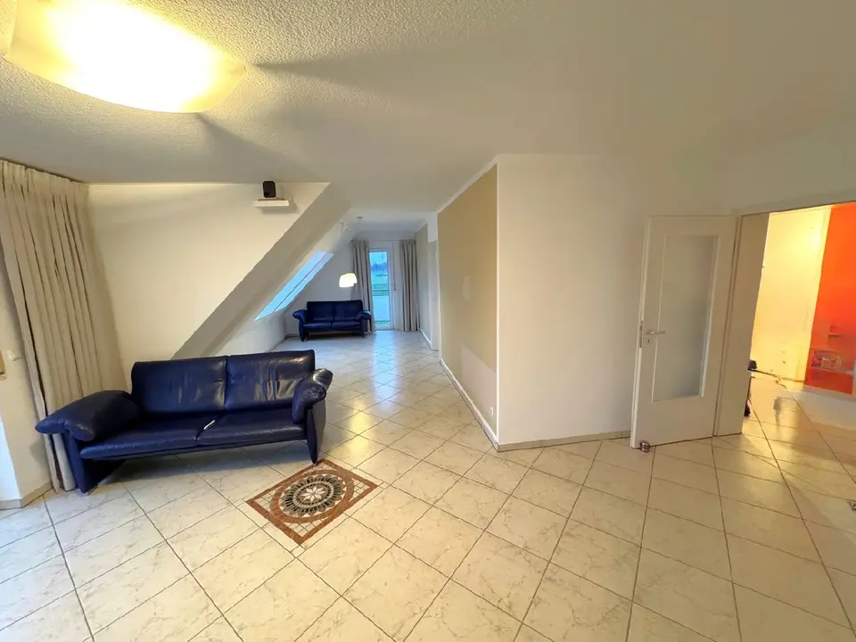 4 Zimmer Wohnung mit 126 m² in Rodgau – Bild 1