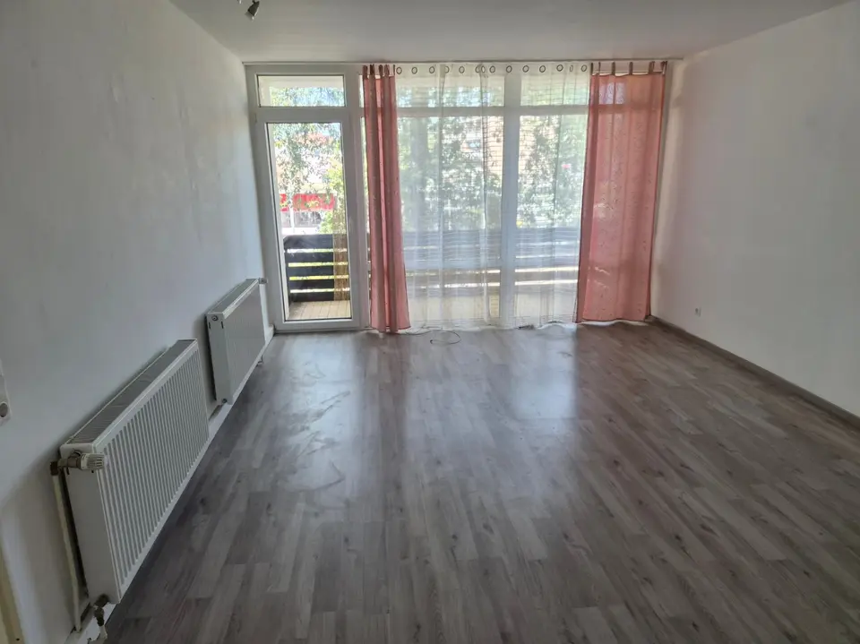 4 Zimmer Wohnung mit 90 m² in Oldenburg – Bild 1