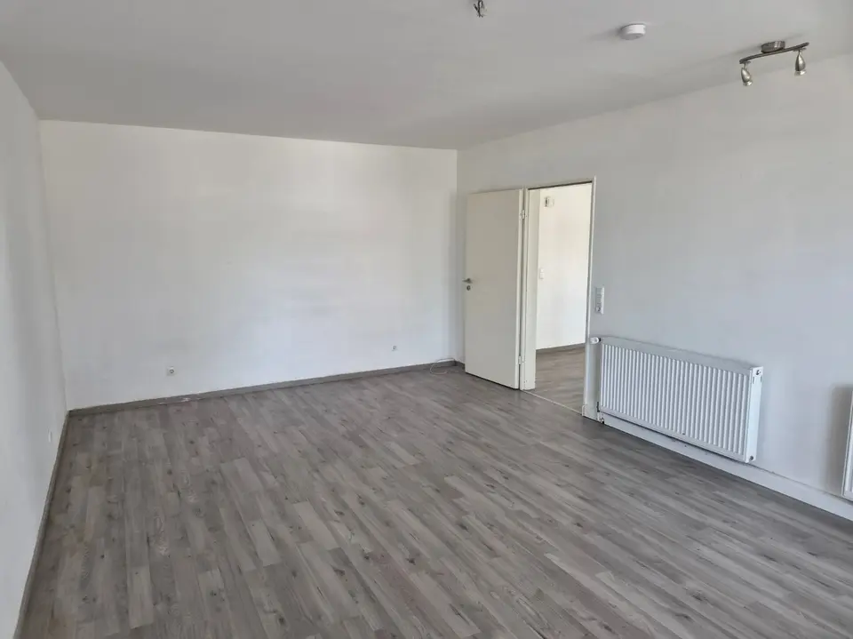 4 Zimmer Wohnung mit 90 m² in Oldenburg – Bild 2