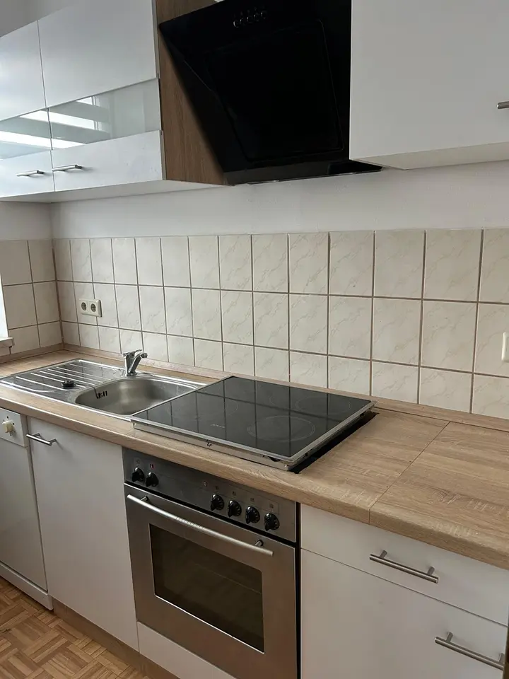 2 Zimmer Wohnung mit 290 m² in Zwickau – Bild 2