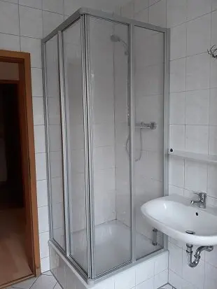 2 Zimmer Wohnung mit 290 m² in Zwickau – Bild 7