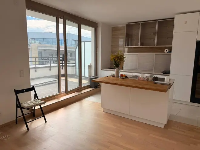 2 Zimmer Wohnung mit 112 m² in Berlin – Bild 2