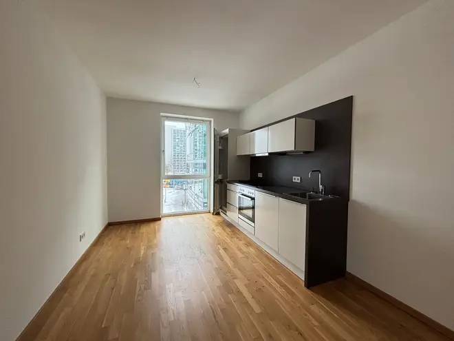 2 Zimmer Wohnung mit 70 m² in Dresden – Bild 2