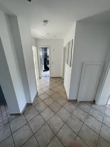 3 Zimmer Wohnung mit 65 m² in Wiesbaden – Bild 2