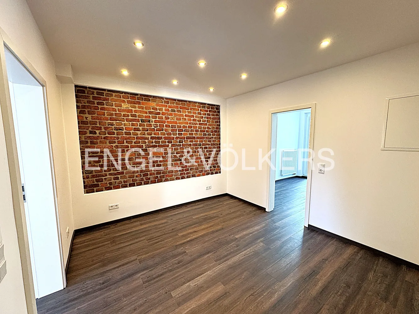 5 Zimmer Wohnung mit 185 m² in Remscheid – Bild 1