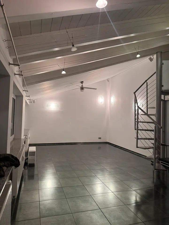 1 Zimmer Wohnung mit 107 m² in Reutlingen – Bild 2