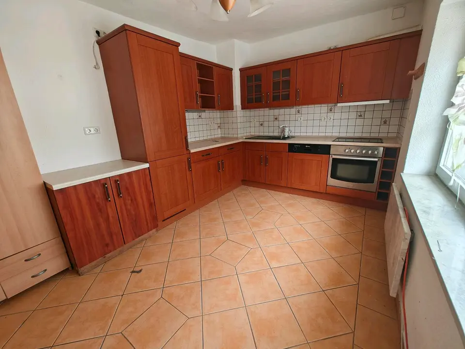 8 Zimmer Haus mit 220 m² in Kelheim – Bild 2