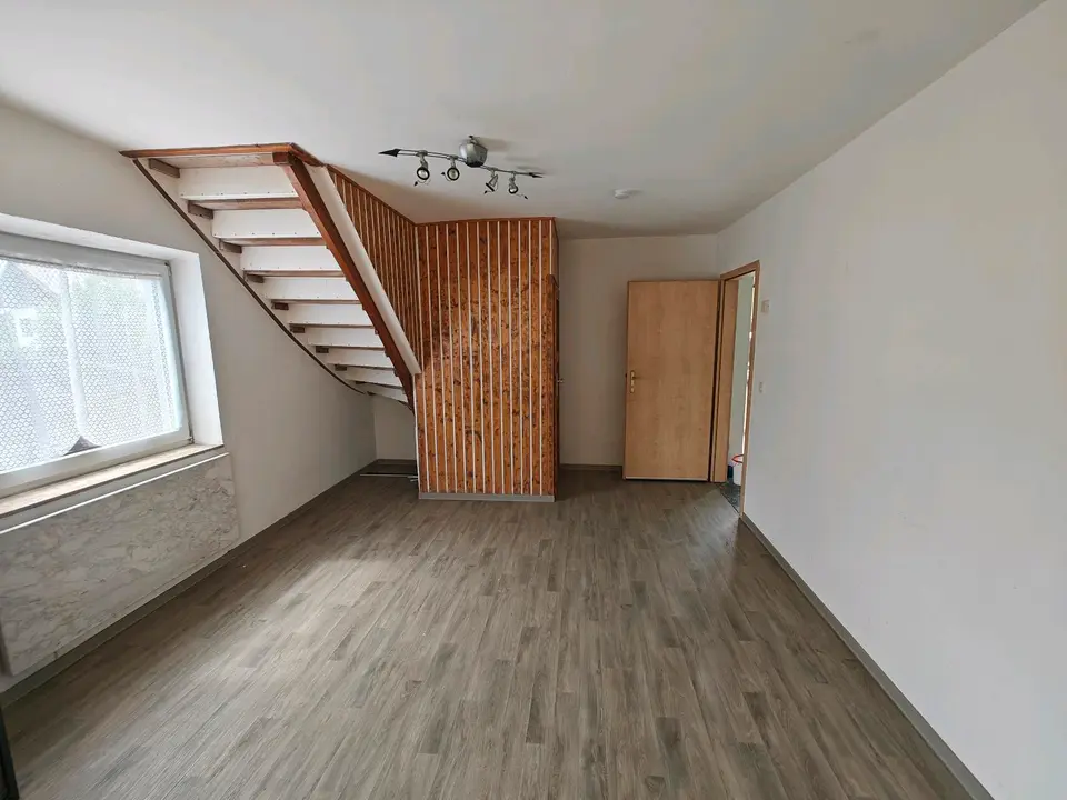 8 Zimmer Haus mit 220 m² in Kelheim – Bild 3