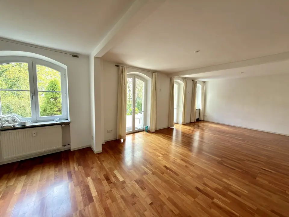5 Zimmer Wohnung mit 168 m² in Neu-Ulm – Bild 1