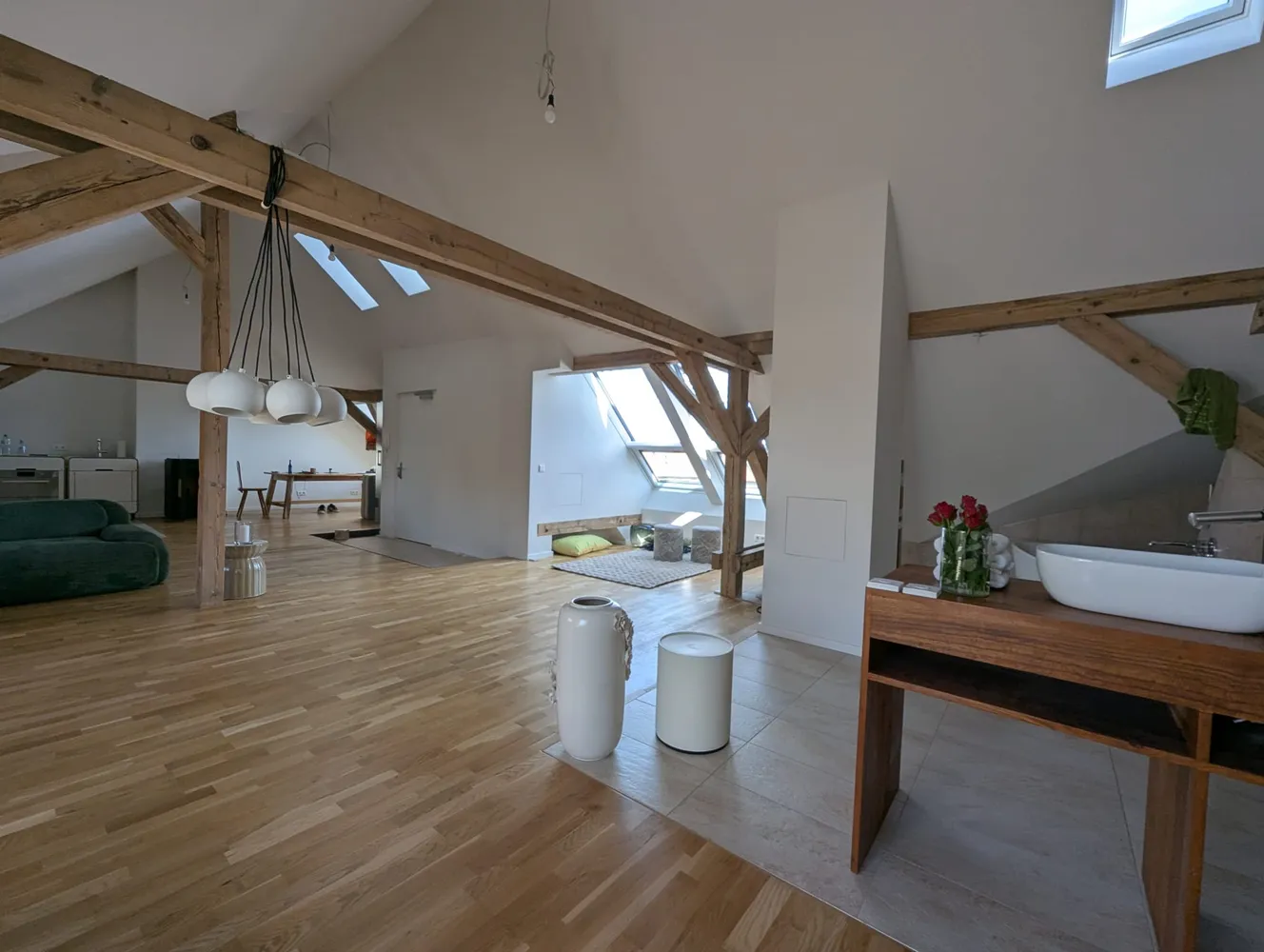 1 Zimmer Wohnung mit 94 m² in Fürth – Bild 2
