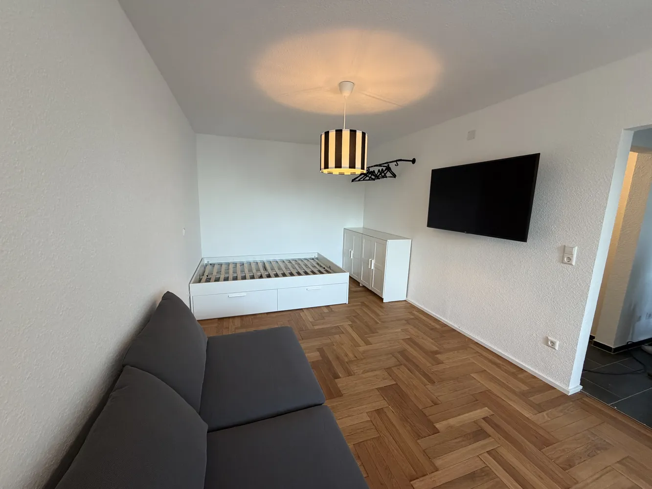 2 Zimmer Wohnung mit 45 m² in Karlsruhe – Bild 1