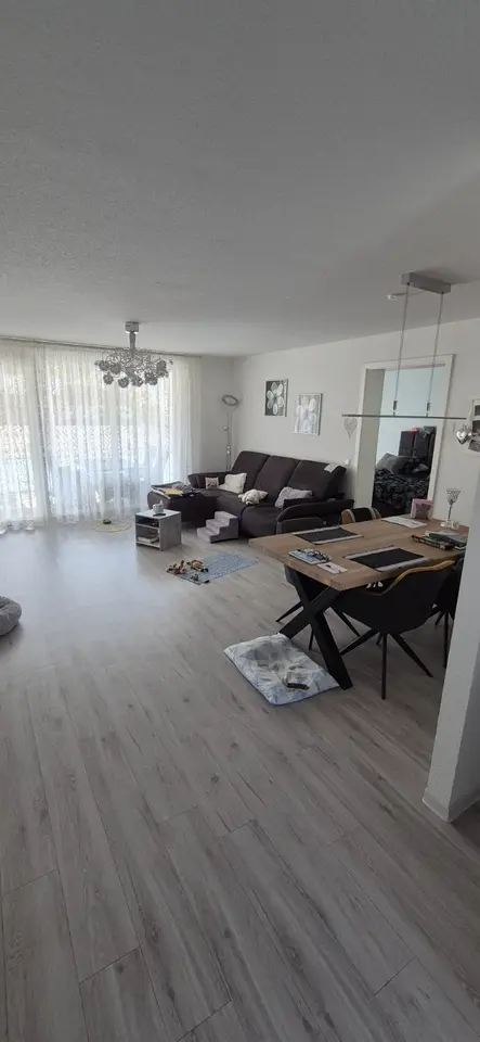 4 Zimmer Wohnung mit 105 m² in Fellbach – Bild 1
