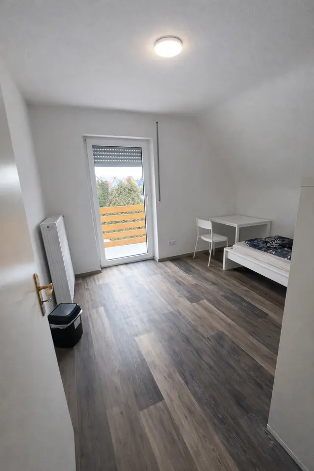 WG-Zimmer mit 220 m² in Ansbach – Bild 1