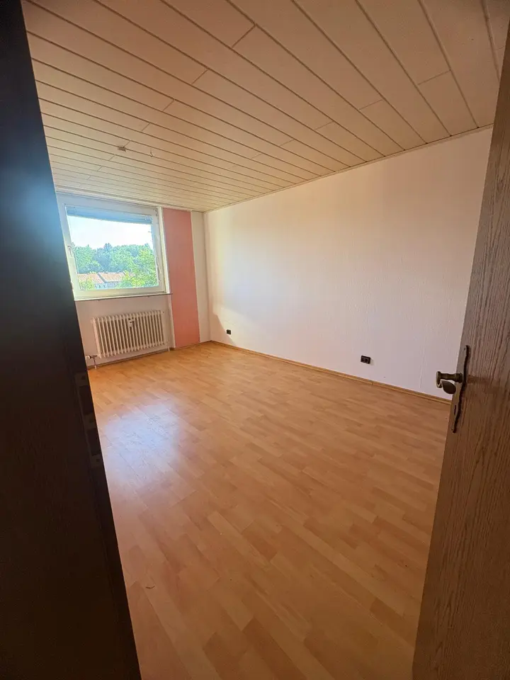 5 Zimmer Wohnung mit 100 m² in Fürth – Bild 2