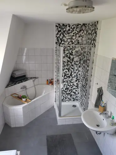 4 Zimmer Wohnung mit 100 m² in Karlsruhe – Bild 5