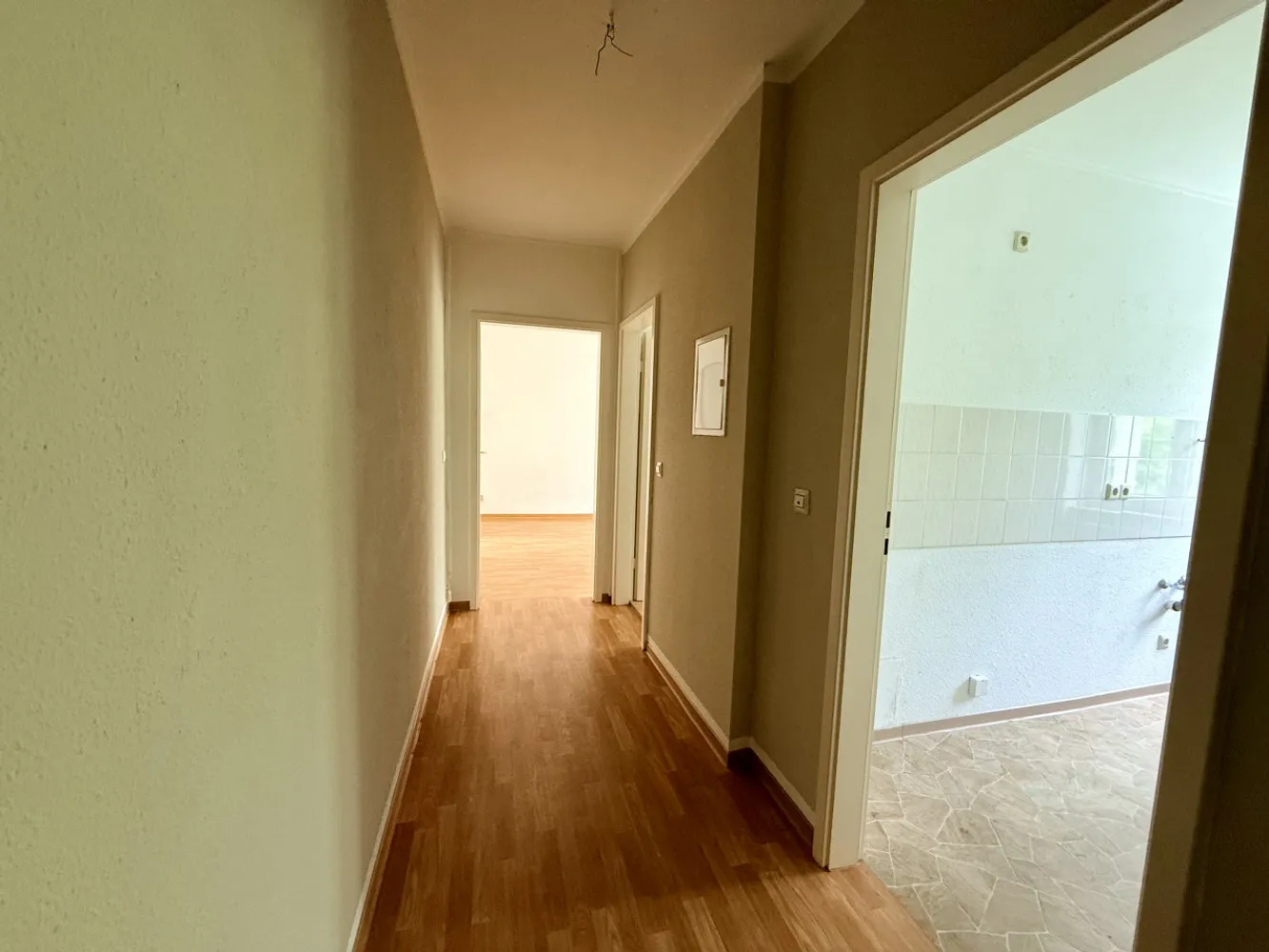 2 Zimmer Wohnung mit 46 m² in Plauen – Bild 4