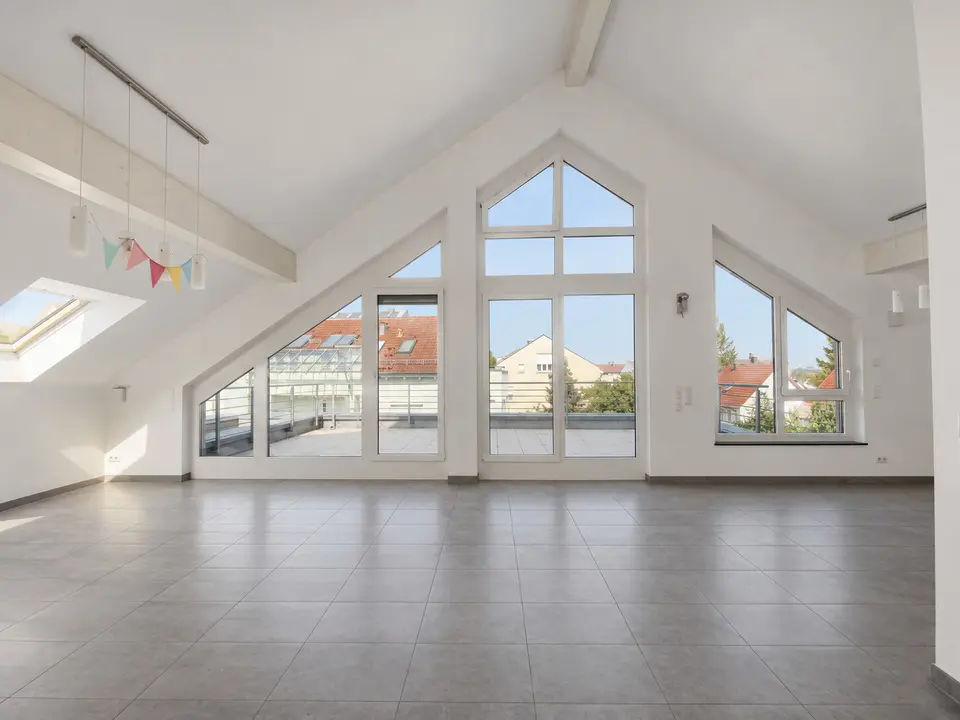 5 Zimmer Wohnung mit 142 m² in Ludwigsburg – Bild 1