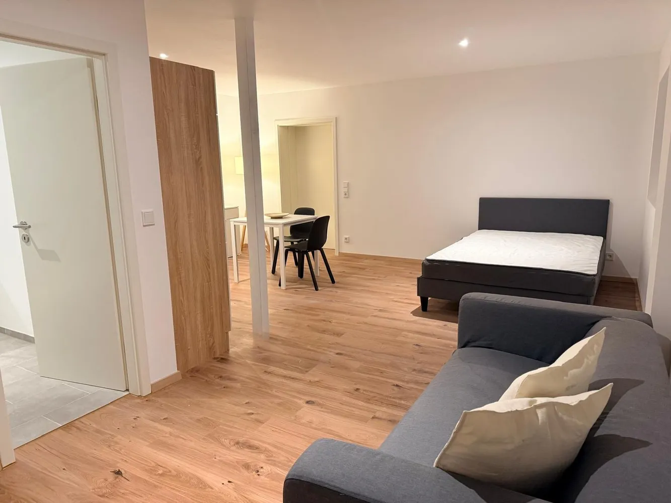 1 Zimmer Wohnung mit 52 m² in Wiesbaden – Bild 1