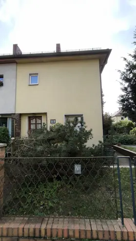 4 Zimmer Haus mit 104 m² in Berlin – Bild 2